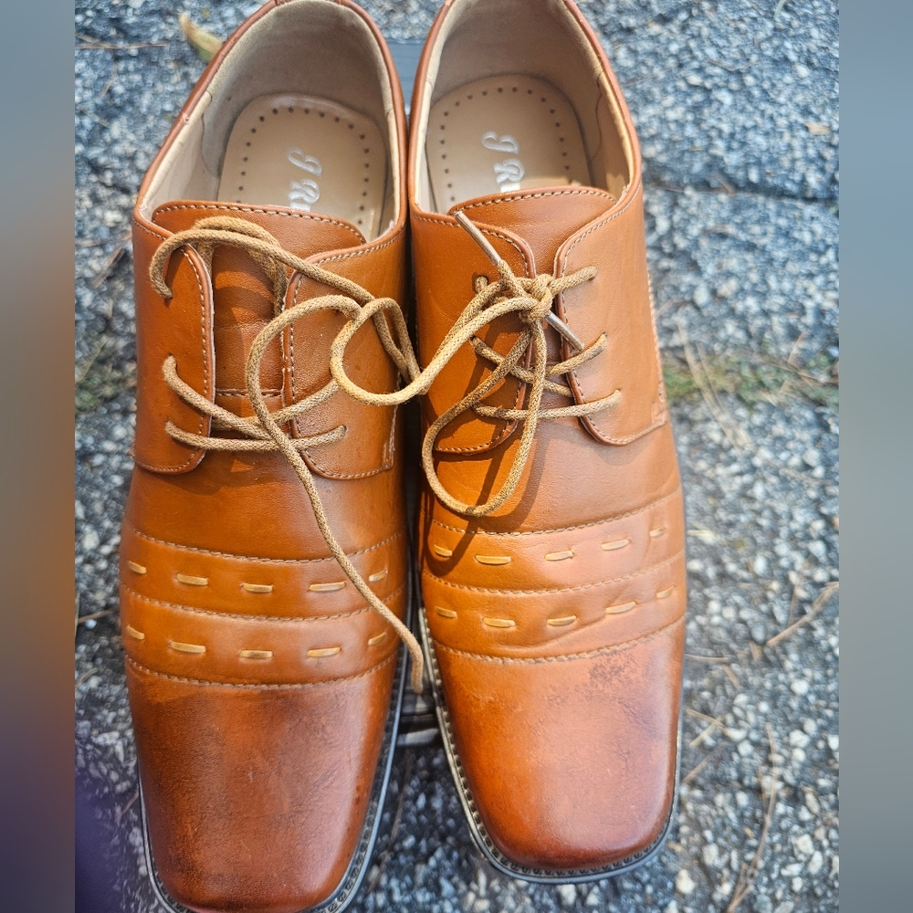 Mens dress shoes